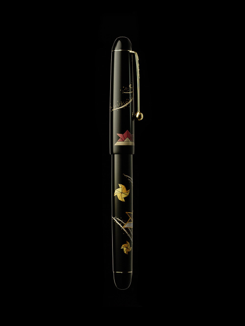 Origami-Kabuto｜NIPPON ART｜Maki-e fountain pen｜Namiki