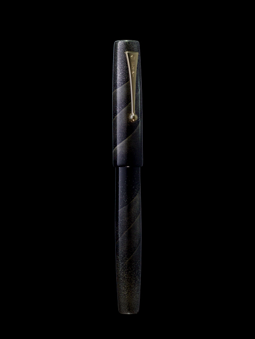 Pilot Namiki AYA Hayate- パイロット　ナミキ　彩　颯 2.jpg