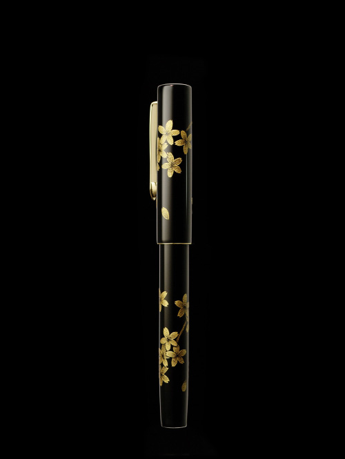 NAMIKI万年筆蒔絵、燕と桜 NAMIKI万年筆蒔絵、燕と桜