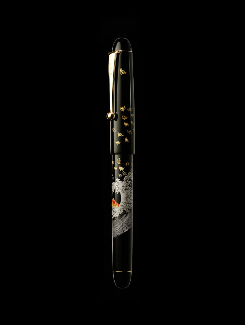 NAMIKI 蒔絵万年筆、桃とオウム 桃と鸚鵡｜YUKARI ROYALE｜蒔絵万年筆 | Namiki - ナミキ