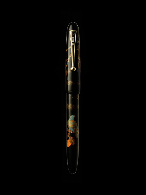 Namiki ユカリ 鳩と柿(Pigeon and Persimmon)万年筆 鳩と柿｜YUKARI｜蒔絵万年筆 | Namiki - ナミキ